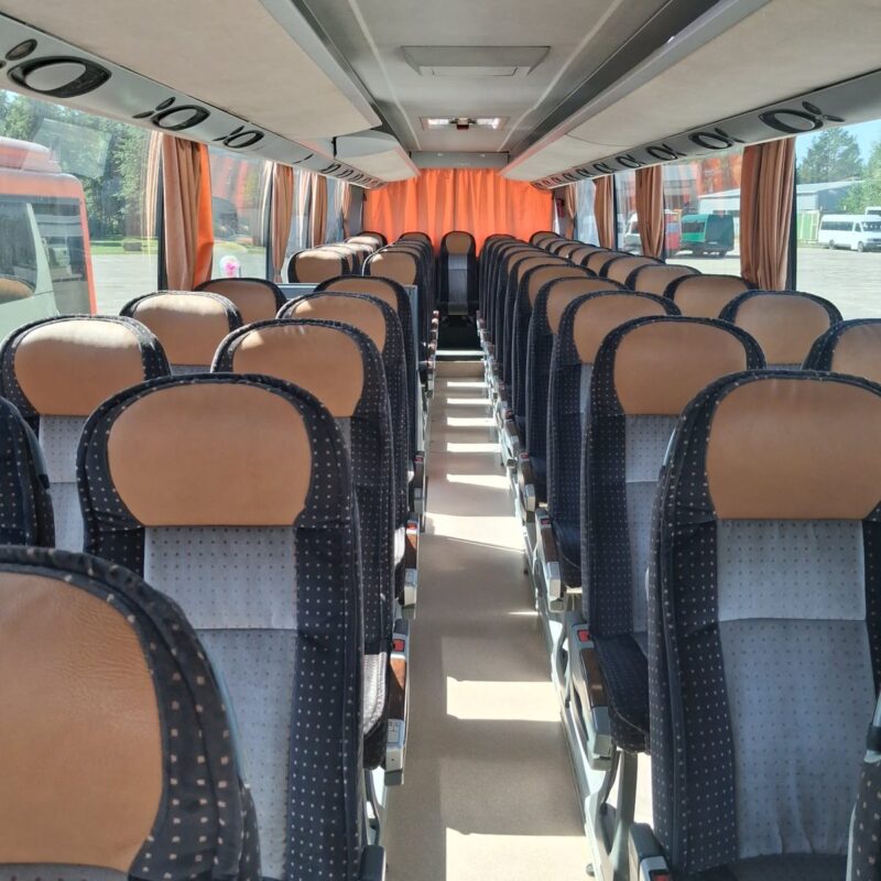 Turistinio autobuso Setra salonas su patogiomis sėdynėmis
