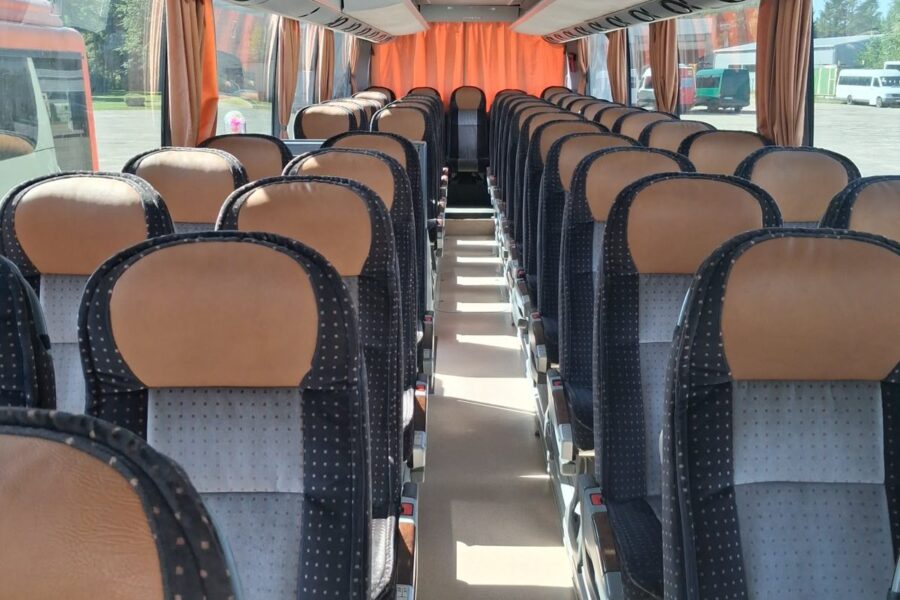 Turistinio autobuso Setra salonas su patogiomis sėdynėmis